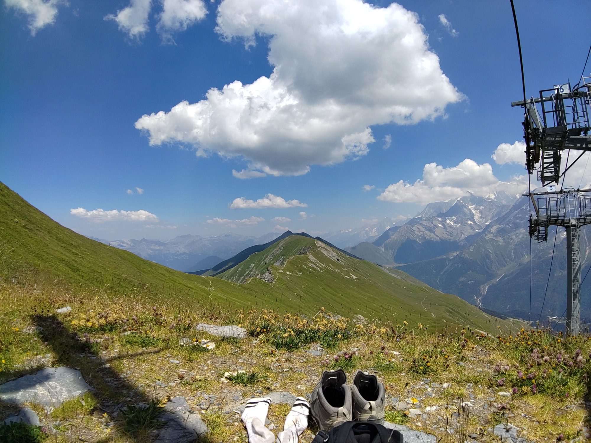 Photographie prise en montant le pic de l'Aiguille croche aux Contamines-Montjoie (Alpes, France)
